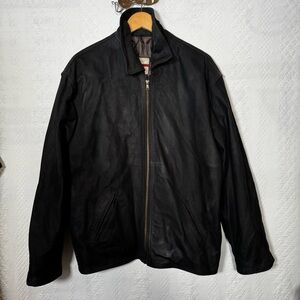 ECHTES LEDER buttery soft black bomber style jacket Medium